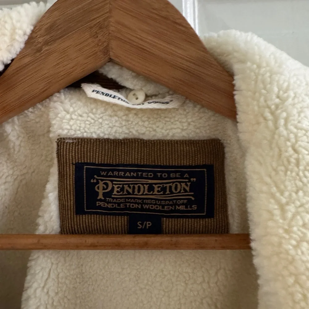 Pendleton Women's Tan Corduroy Jacket with Shearling Collar Small saddle - Picture 6 of 6